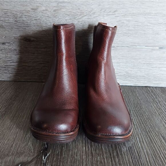 Bionica Womens Perth Leather Pull-On Ankle Booties Whiskey Brown Non Slip Size 6 - Picture 2 of 8